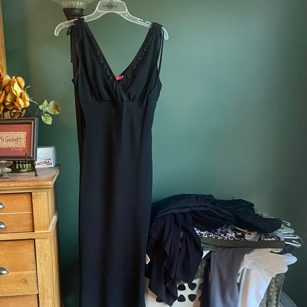 Ruby Rox Elegant Black Chemise
